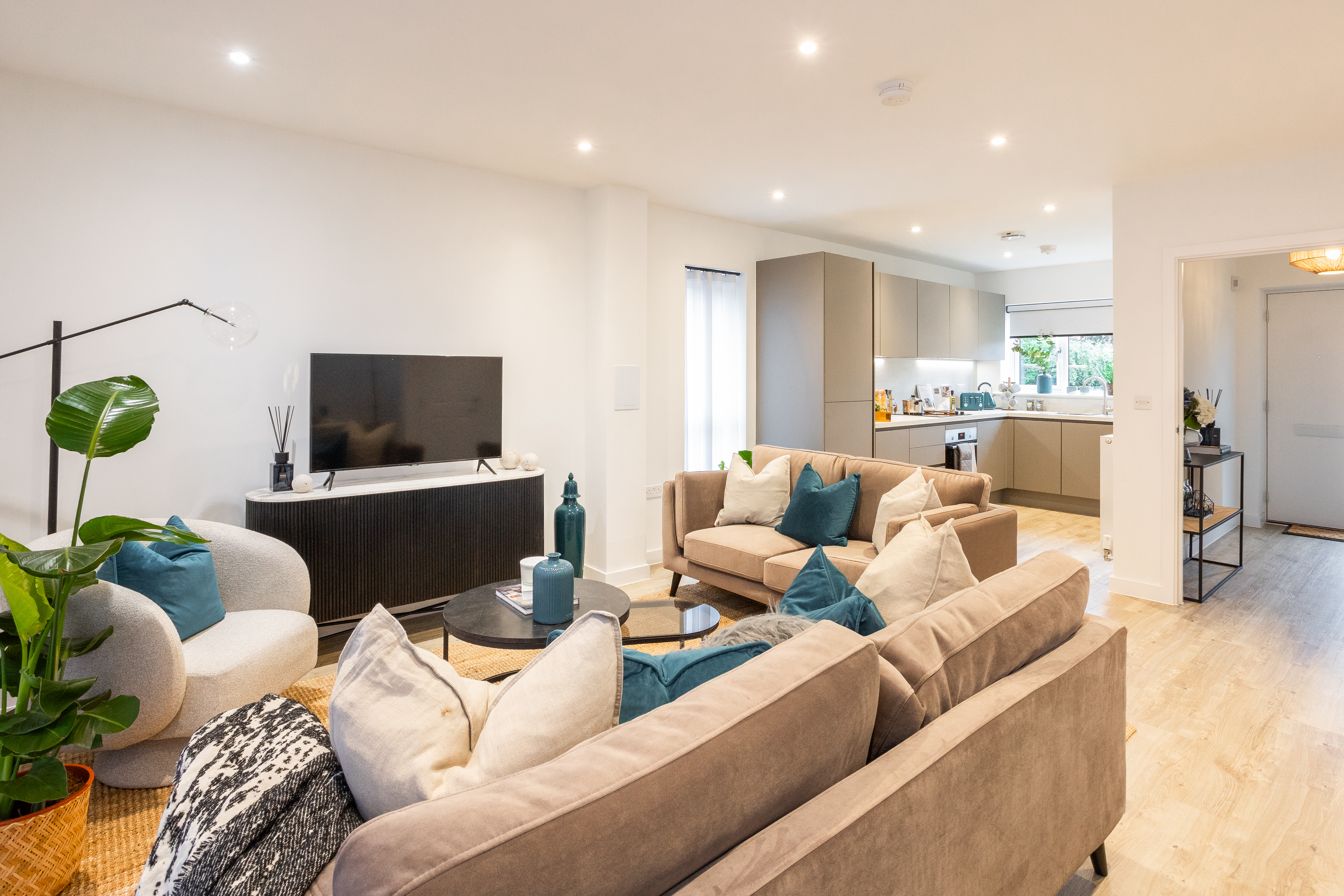 Sempra Homes offers buyers a helping hand at  Ghyllgrove Place this Christmas